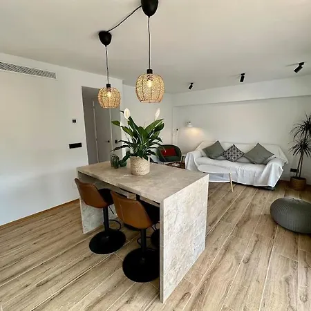 Moderno Y Acogedor Con Terraza “ Llebeig”